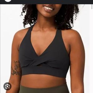Lululemon sports bra